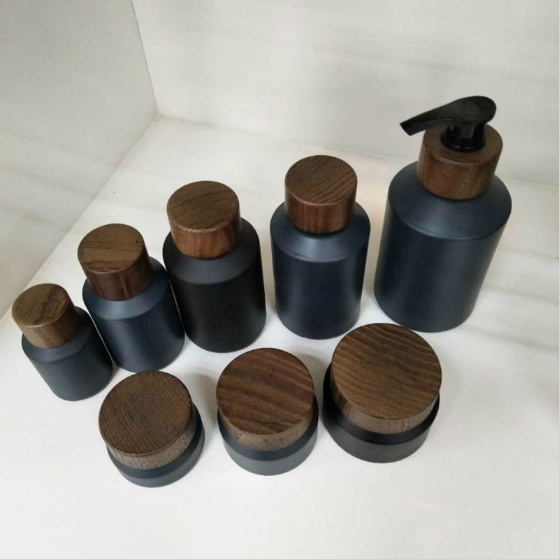 60pcs 120ml black matte glass  - مراجعة Luxury Skincare Jars وسعره