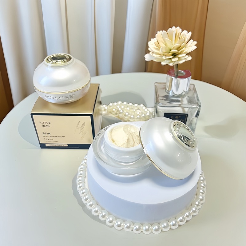 Luxury Face Cream 10g White Po - مراجعة Luxury Skincare Bottles وسعره