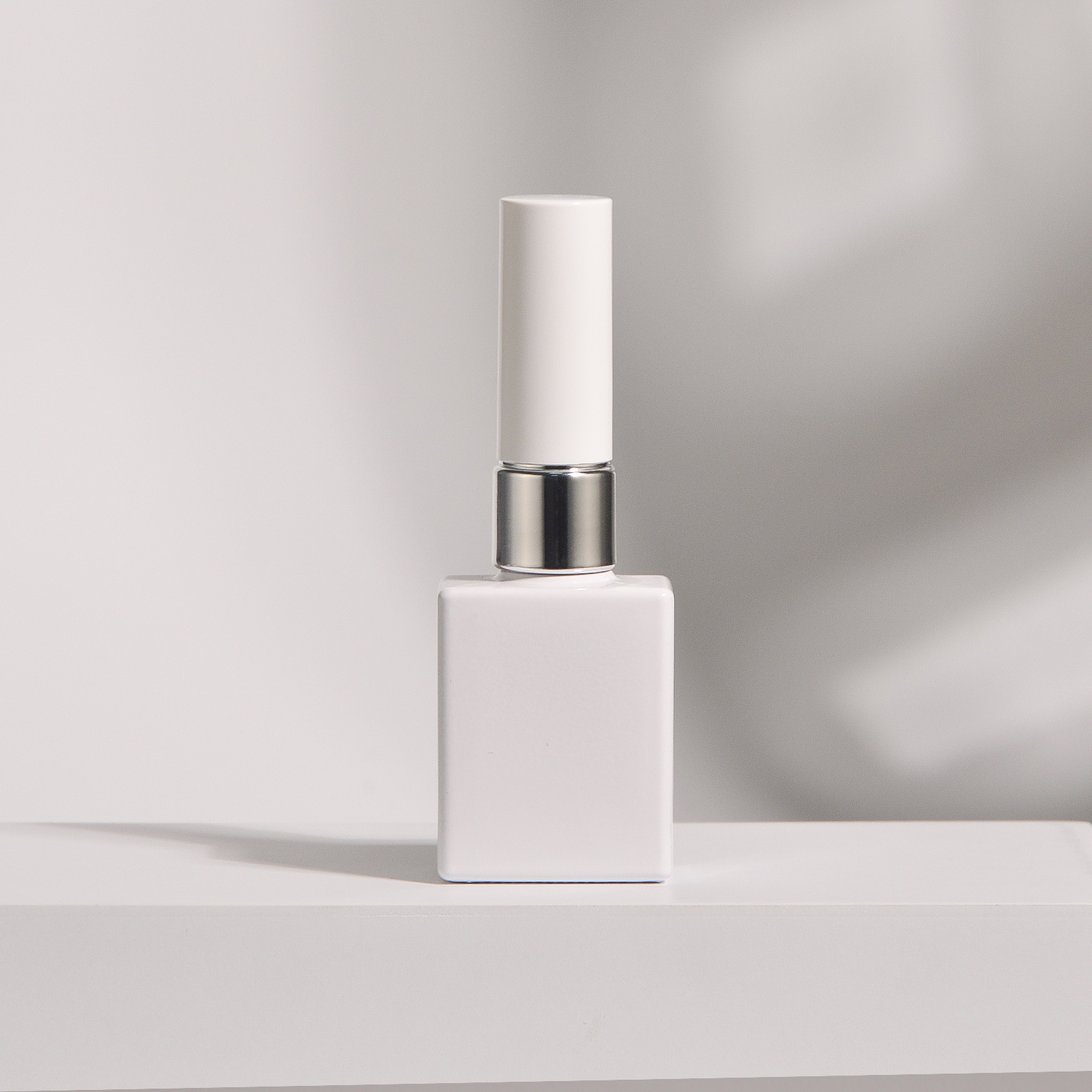 ‌8ml/10ml/15ml White Glass Emp - مراجعة Luxury Skincare Bottles وسعره